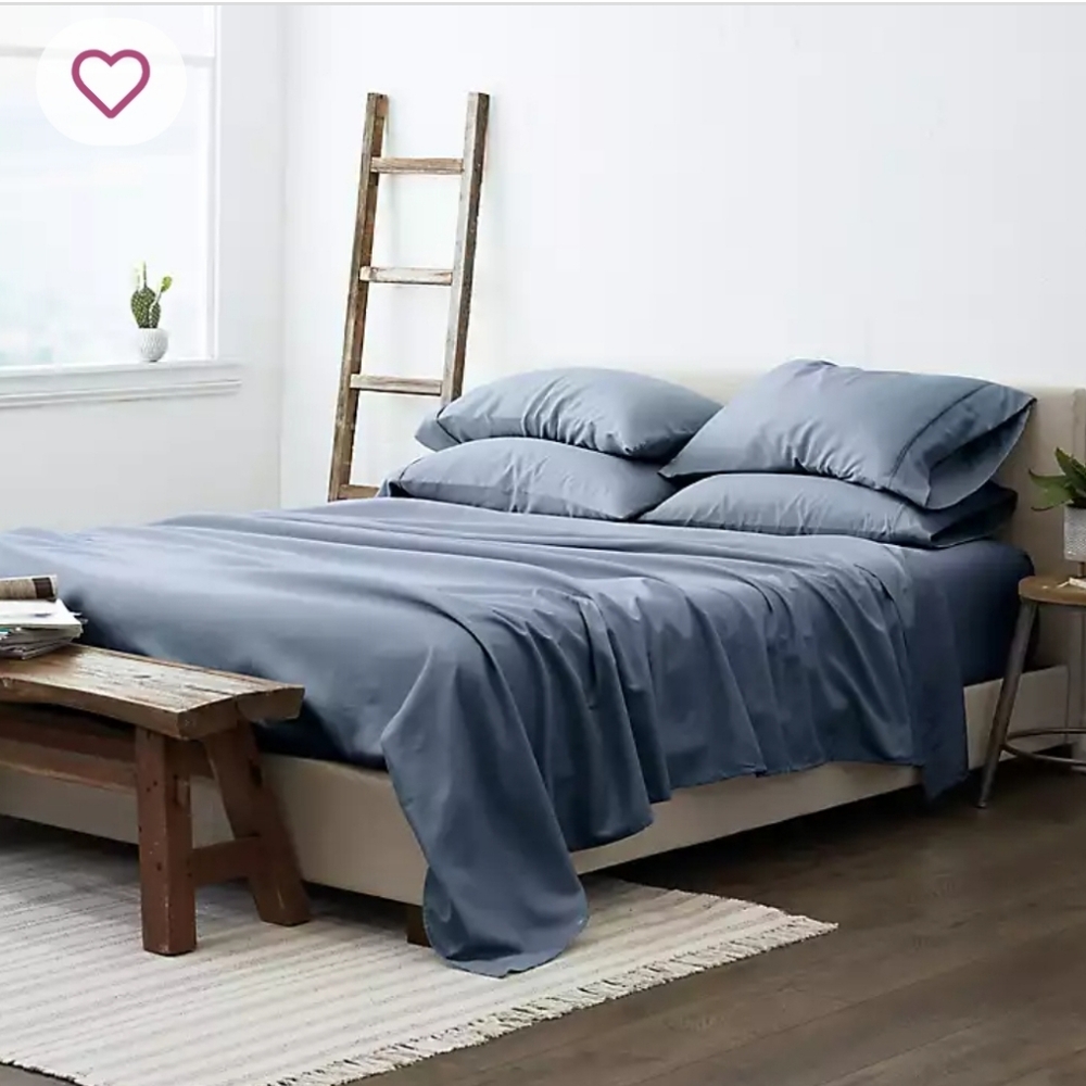 Kirkland Signature 680 Thread count 6pcs Sheet set